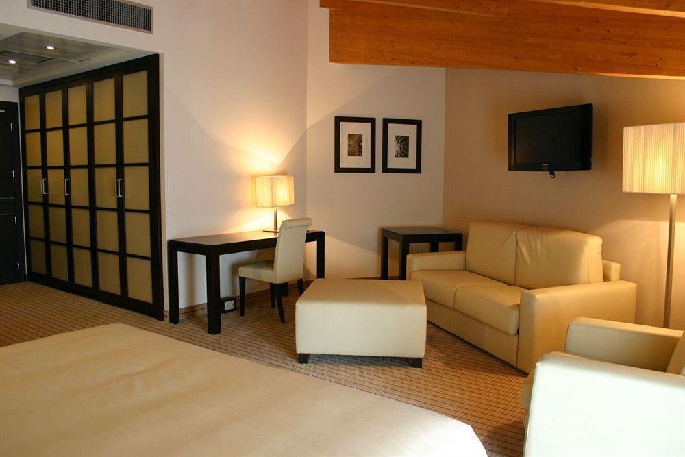 Hotel & Residence Villa Bartolomea מראה חיצוני תמונה